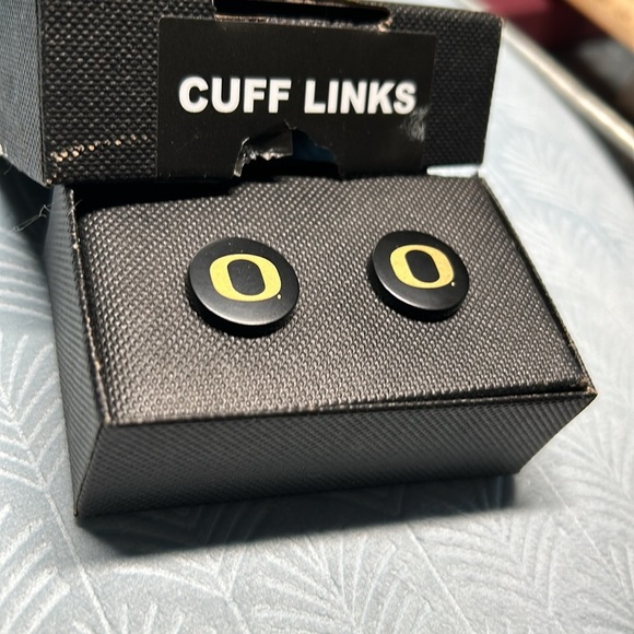 black O cuff links - Picture 6 of 8